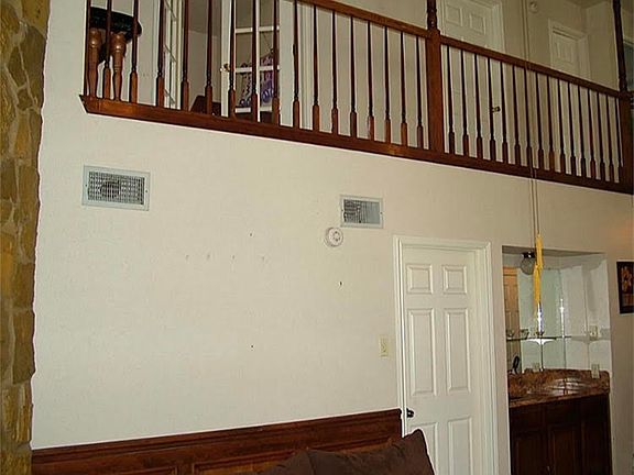 4th image of 8435 Quail Crest Dr