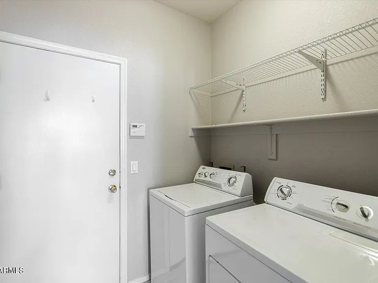 440 N Roger Way — Photo 18