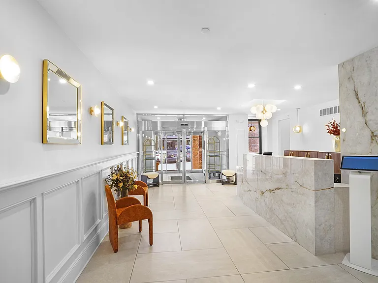 225 Saint Pauls Ave #12A — Photo 14