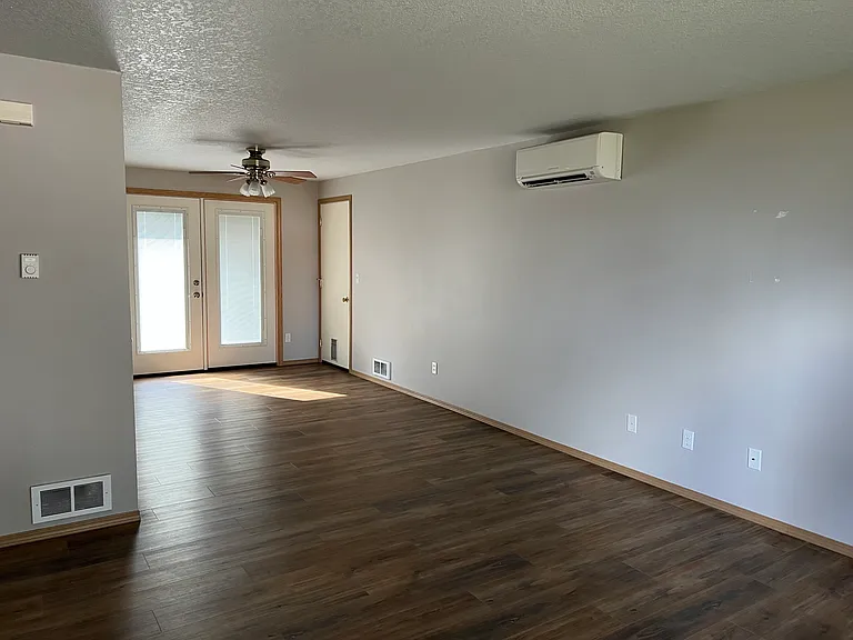 918 College St #918 — Photo 4