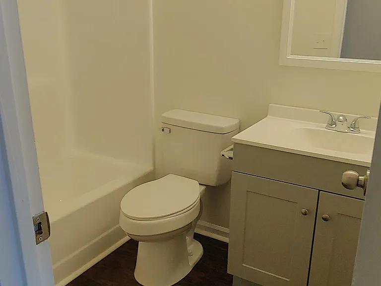 117 Hunt Club Ct — Photo 6