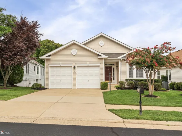 16881 Four Seasons Dr, Dumfries, VA 22025