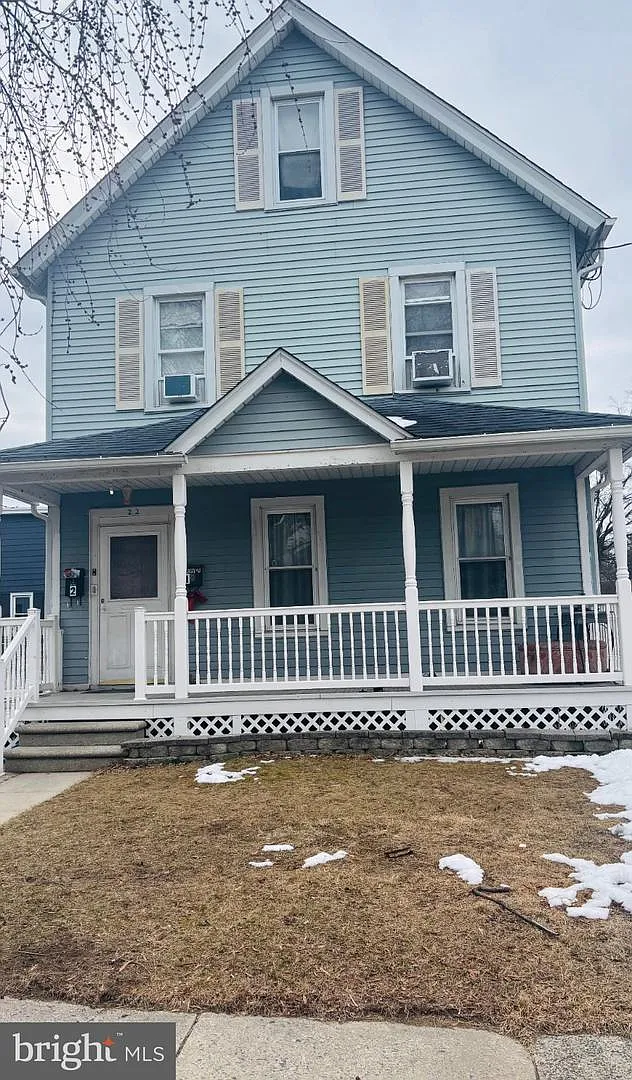 22 E Thompson Ave photo 1