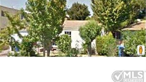 1st image of 14211 Gilmore St