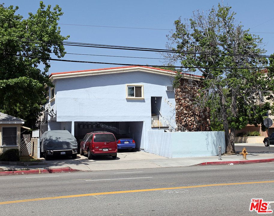 2nd image of 6551 Woodley Ave