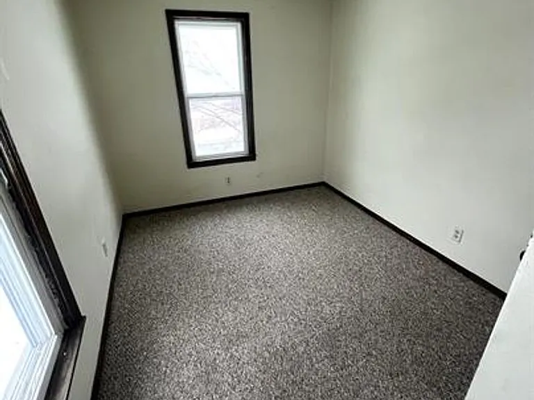 403 Water St #1/2 — Photo 4