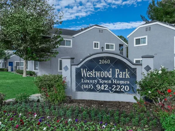 Westwood Park Apartments