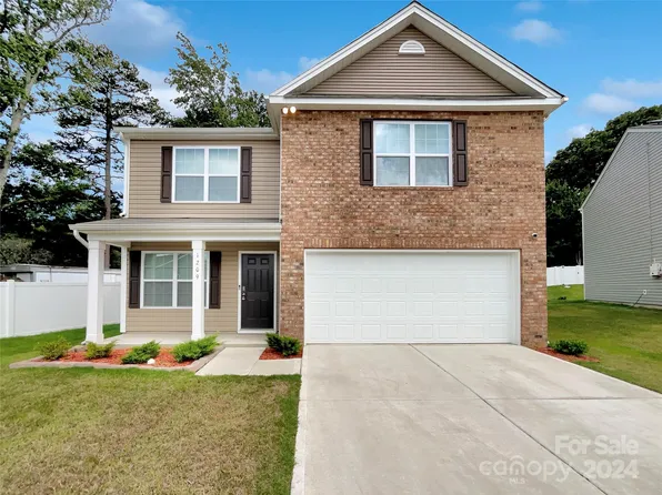 1209 Leno Ln, Dallas, NC 28034