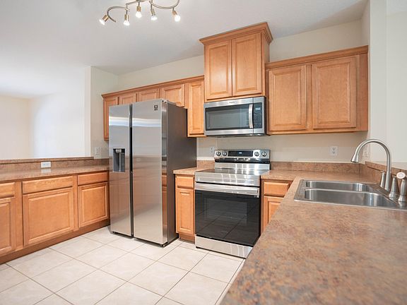 5th image of 5818 Nature Terrace Cv