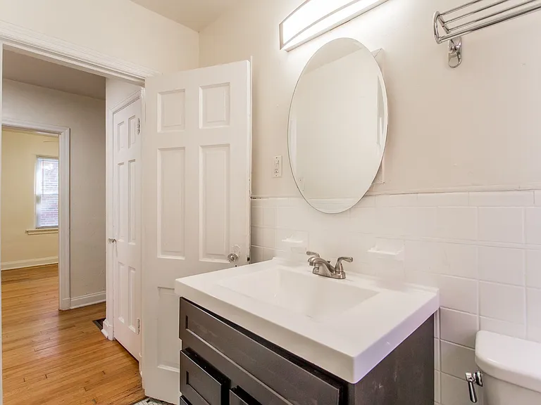 (204) 7339 Dartmouth Ave — Photo 15
