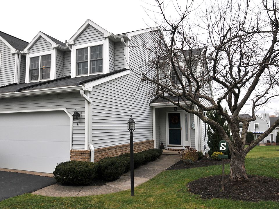 1st image of 11 Leeward Ln