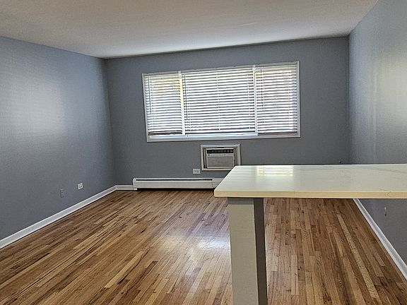 3rd image of 1107 Washington Blvd #E