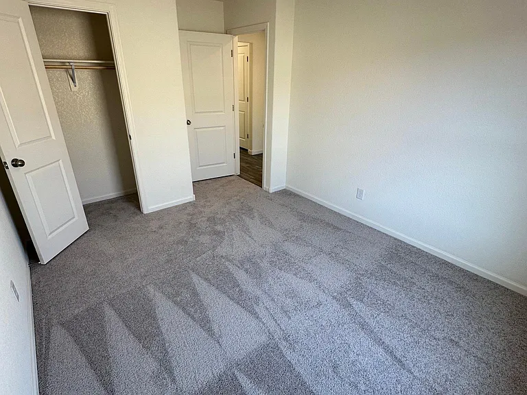 2412 Granite Cir — Photo 17