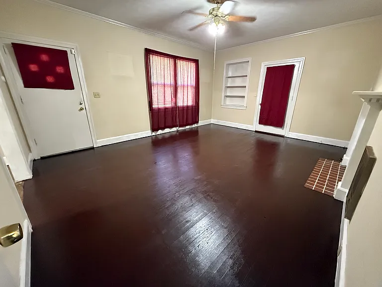 716 N Church St — Photo 20