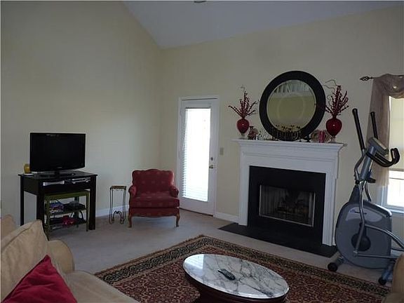 4th image of 7165 Somerset Farms Dr