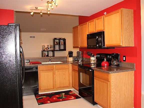 5th image of 42856 Patty Ln