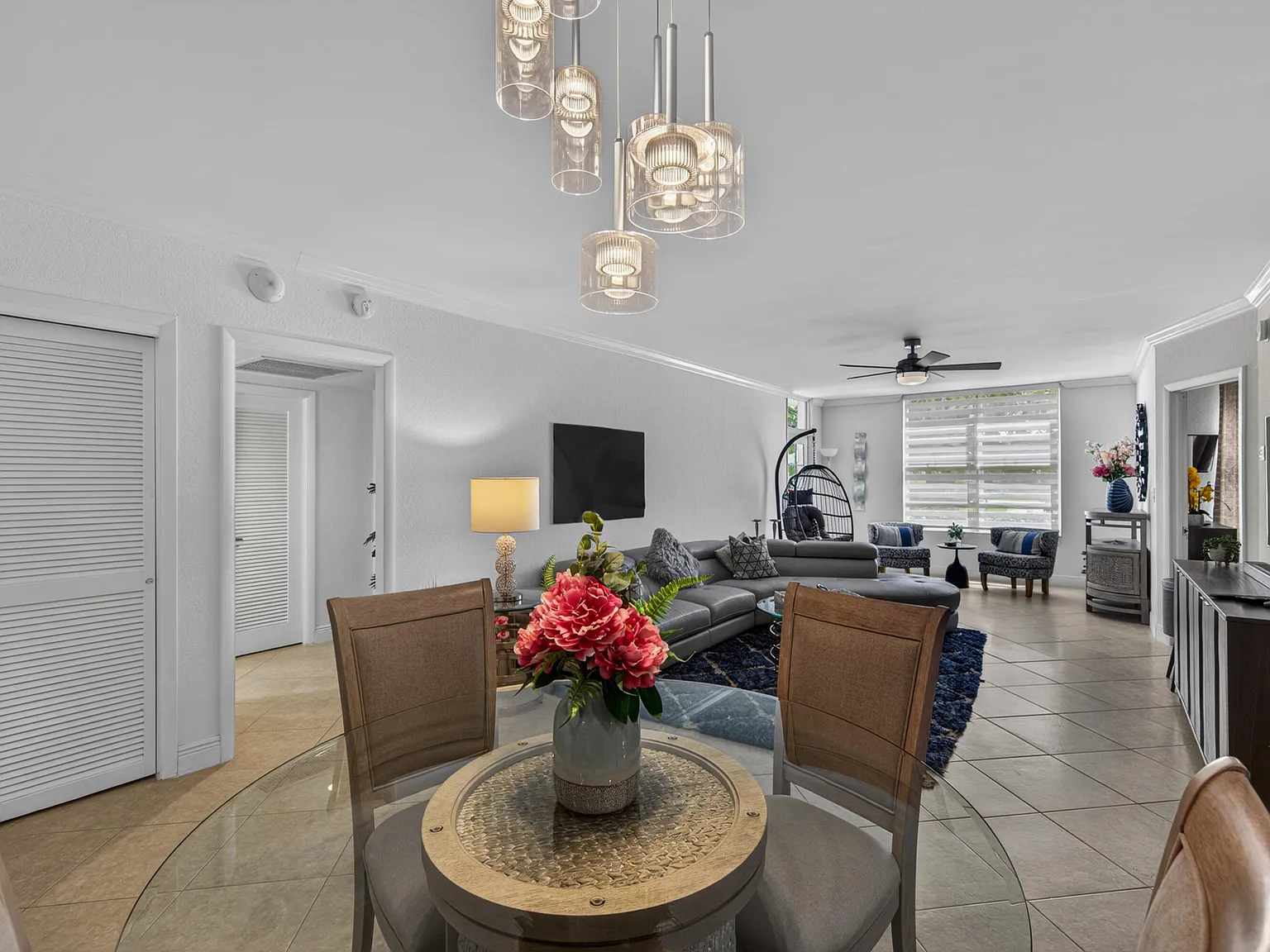 Patrician Condo — Photo 4