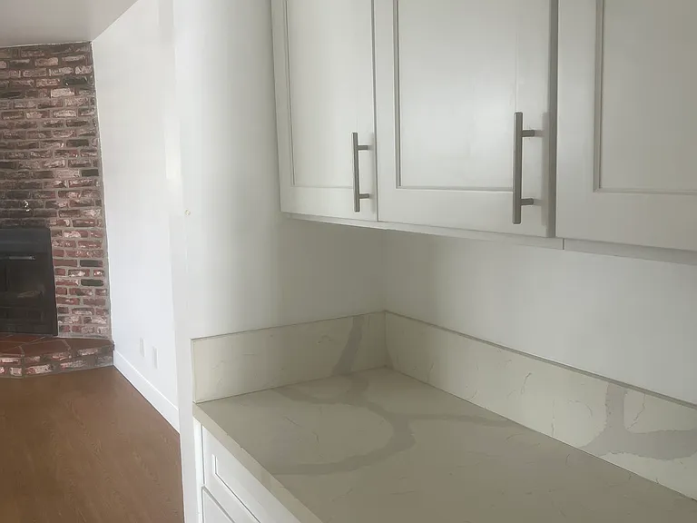 782 2oth St #4 — Photo 6