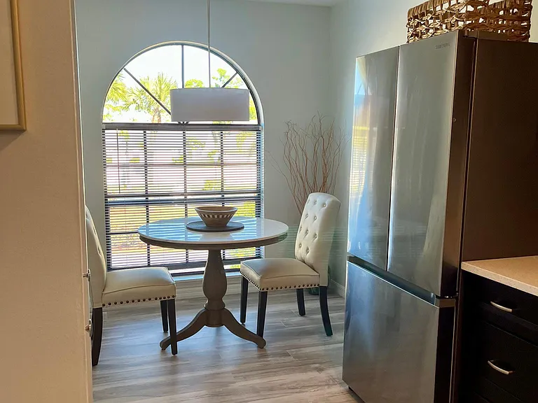 212 Deerwood Cir #5 — Photo 13