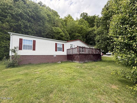2nd image of 6411 Yellow Poplar St