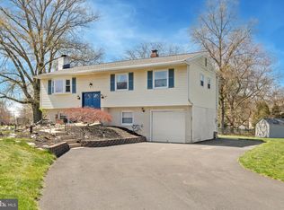 442 N Wales Rd, Lansdale, PA 19446