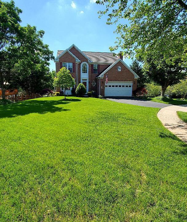 2nd image of 1707 Greenleese Cir