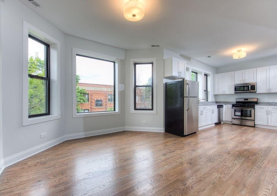 1st image of 1353 W Bryn Mawr Ave #2