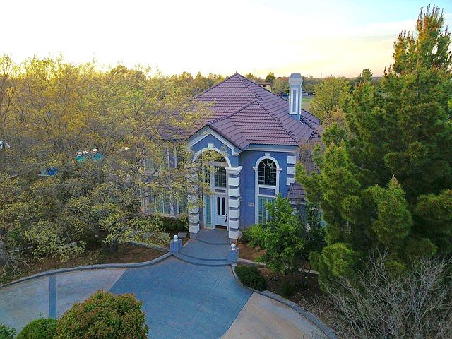 1st image of 42 Preston Oaks Cir