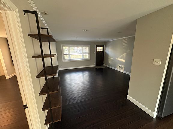 2nd image of 36 Cedar Dr