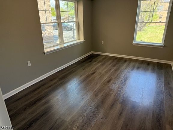 4th image of 237 Main St