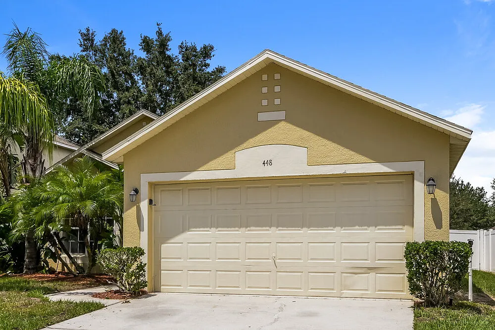 3 bed, 2.0 bath, 1443 sqft, $1,885 — Photo 3