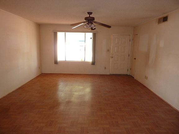 4th image of 1104 S 81st Pl
