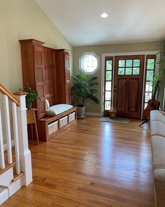 1st image of 137 Brandywyne Ct