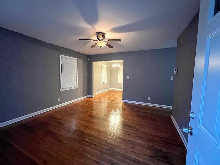 2884 Meadowview Dr SE — Photo 17