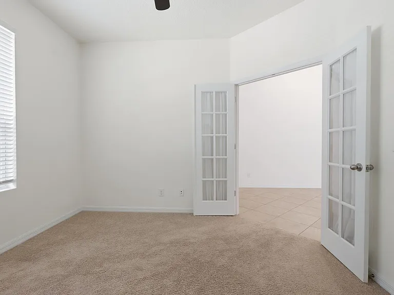 740 Preakness Cir — Photo 5