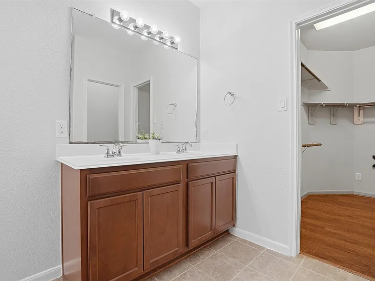 11126 Celano Dr — Photo 19