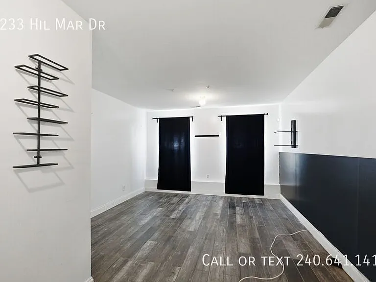 5233 Hil Mar Dr — Photo 12