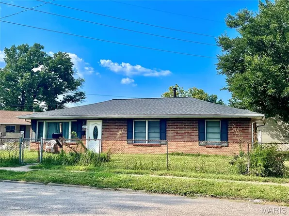 2201 Hodges Ave, Granite City, IL 62040