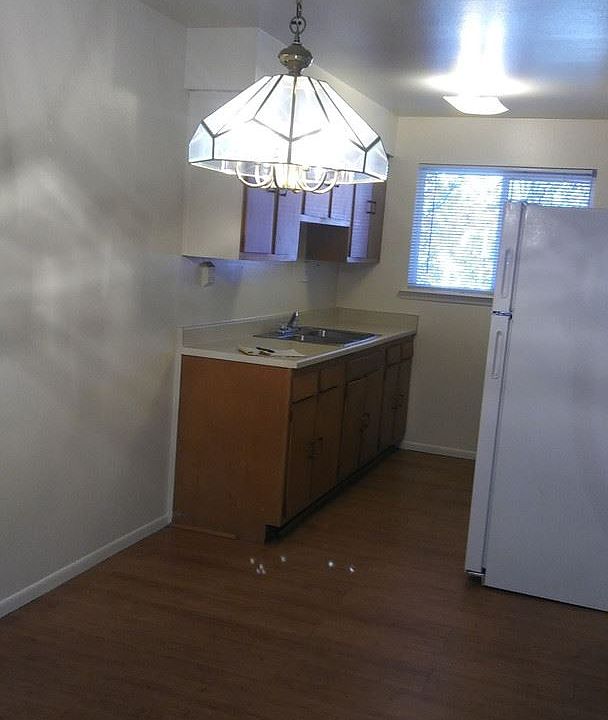 1st image of 124 Harvard Dr SE APT 25