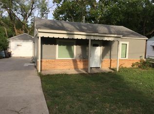 1744 SW Hope St, Topeka, KS 66604