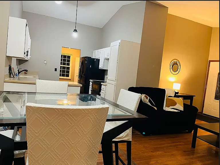 2351 Fernwood Ave — Photo 19