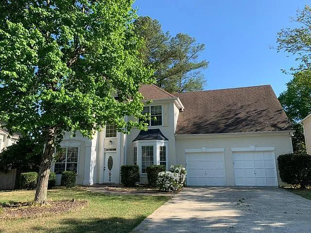 4 bed, 2.5 bath, 2300 sqft, $3,150 — Photo 1