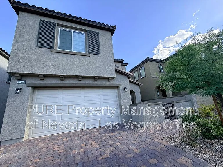 10661 Valletta Ave — Photo 2