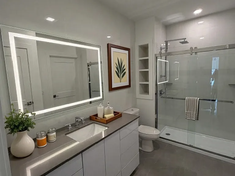 Residences at Sharon Gallery — Photo 46