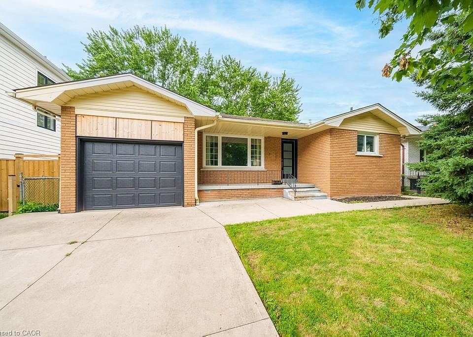 1st image of 662 Montego Cres