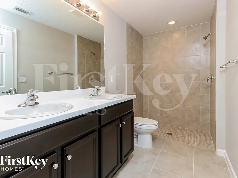 310 SW Undallo Rd — Photo 14