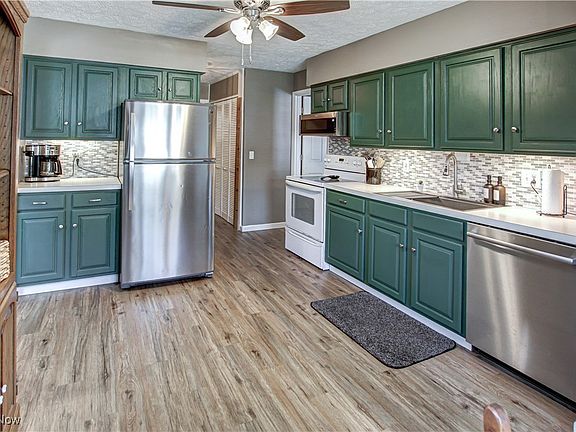 2nd image of 605 Lindbergh Blvd