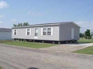 4071 E Nicholas Dr, Cass City, MI 48726