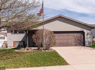 2037 23 1/2 St SE, Rochester, MN 55904