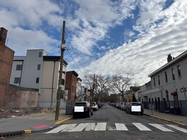 jersey-city-new-jersey-38915842 picture